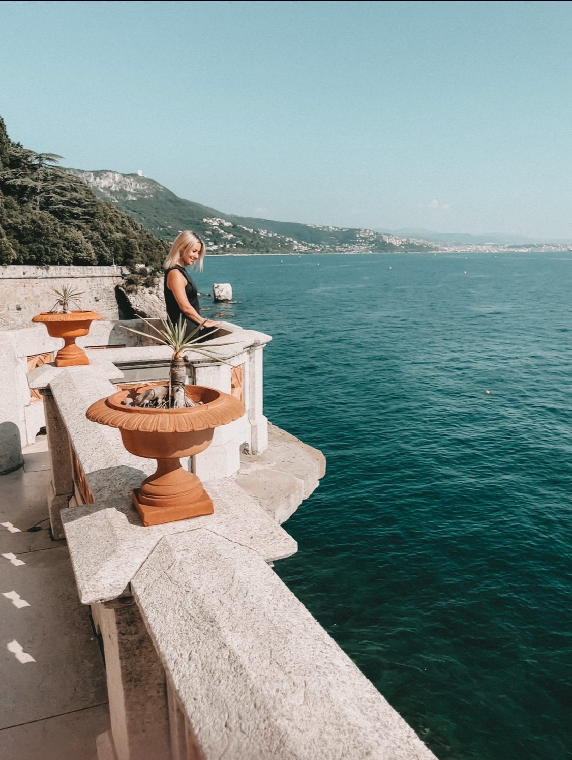 Alleinreisen für Frauen wird immer beliebter. Erfahre hier die wichtigsten Vorteile vom Solo Reisen, praktische Tipps und warum du dich unbedingt trauen solltest.